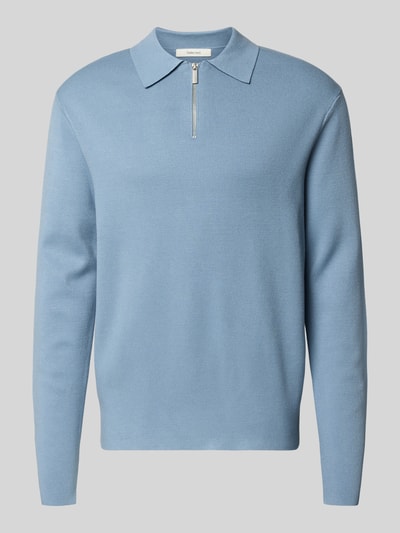 Produktfoto, Relaxed Fit Pullover aus Viskose-Mix Modell 'TELLER' von SELECTED HOMME, unifarben hellblau, Feinstrick mit Polokragen und Zipper.