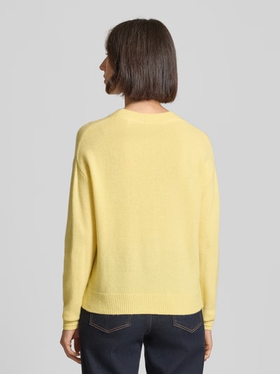 Christian Berg Woman Wollpullover mit Rundhalsausschnitt Hellgelb 5