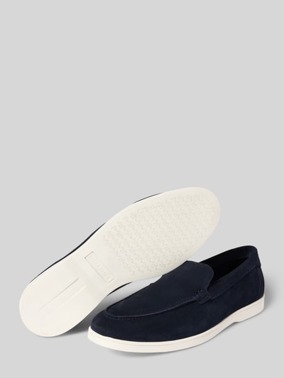 Produktfoto, Loafer aus echtem Wildleder Modell 'Suede' von Jack & Jones, granatowy, zaokrąglony krój, gładka biała podeszwa, obcas 3 cm, wysokość cholewki 10 cm, szerokość w rozmiarze 44: 6 cm