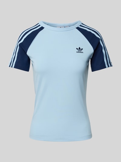 adidas Originals T-shirt z wyhaftowanym logo Błękitny 2