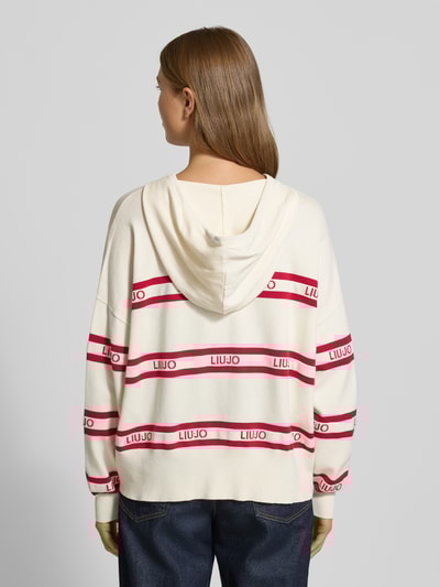 LIU JO SPORT Sweter o kroju relaxed fit z mieszanki wiskozy z wyhaftowanym logo Złamany biały 5