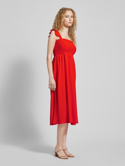 Pieces Sukienka midi z marszczonymi detalami model ‘LUNA’ Jasnoczerwony 1