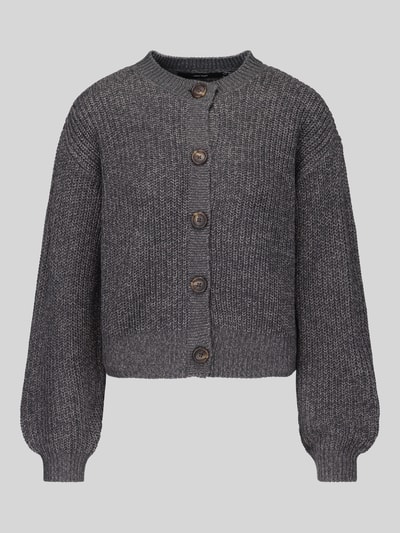 Produktfoto, graue Loose Fit Strickjacke mit einreihiger Knopfleiste Modell 'LEA' von VERO MODA, grob gestrickte Textur