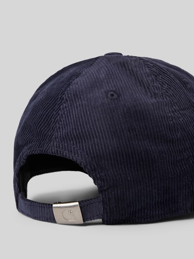 Produktfoto, Basecap mit Label-Stitching von Carhartt Work In Progress aus Reine Baumwolle mit verstärktem Schirm, Luftlöchern, verstellbarem Verschluss, dunkelblaue Rippenstruktur