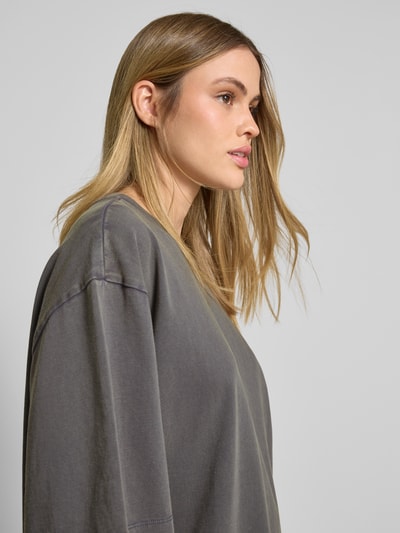 Jake*s Casual Oversized T-Shirt mit geripptem Rundhalsausschnitt Dunkelgrau 3