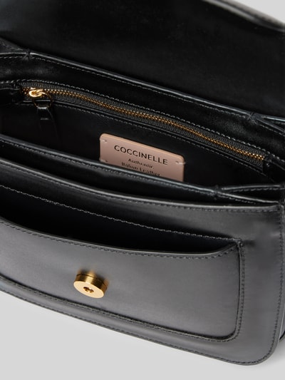 Coccinelle Crossbody Bag aus Leder mit Label-Detail Black 5