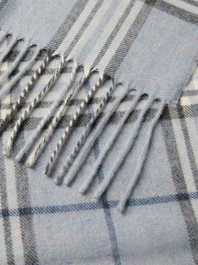 Fraas Schal mit Ausfransungen Hellblau 2