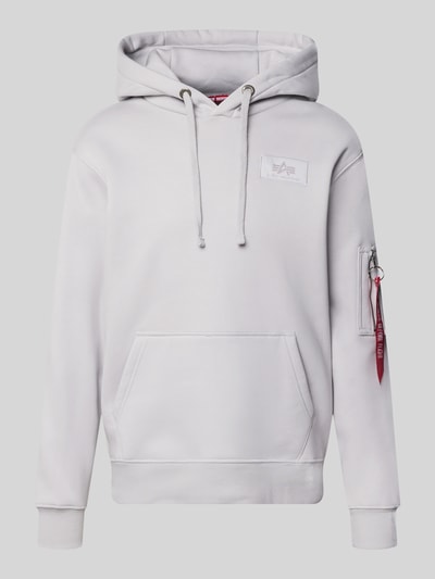 Alpha Industries Hoodie mit Känguru-Tasche Hellgrau 2
