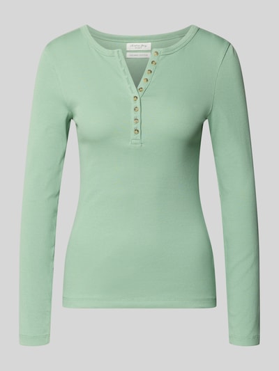 Produktfoto, Slim Fit Longsleeve aus Baumwoll-Mix mit Henley-Ausschnitt von Christian Berg Woman in Mintgrün, Damen Longsleeve, glatte Textur, Rückenlänge bei Größe S: 58 cm