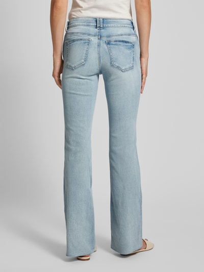 Silver Jeans Jeansy z poszerzaną nogawką i 5 kieszeniami model ‘Suki Flare’ Jasnoniebieski 3