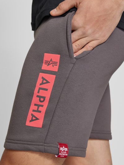 Alpha Industries Sweatshorts mit elastischem Bund und Tunnelzug Anthrazit 3