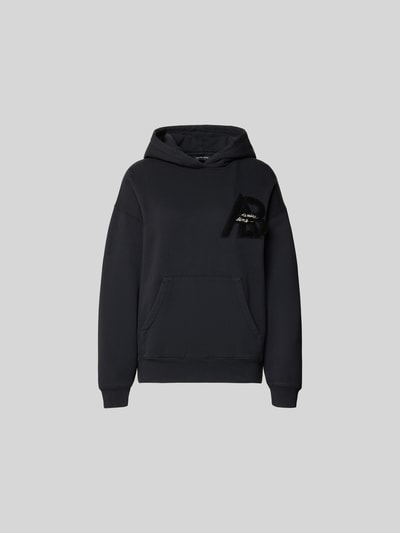 Produktfoto, Regular Fit Hoodie mit Logo-Detail von Anine Bing aus reiner Baumwolle in Dunkelblau, Känguru-Tasche, elastische Abschlüsse.