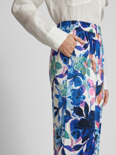 YAS Spodnie materiałowe z wiskozy z kwiatowym wzorem model ‘ALARA’ Fioletowy 3