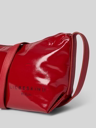 LIEBESKIND BERLIN Crossbody Bag mit Label-Print Kirsche 3