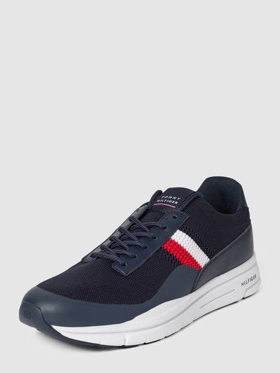 Tommy Hilfiger Sneakersy z detalami z logo Granatowy 2