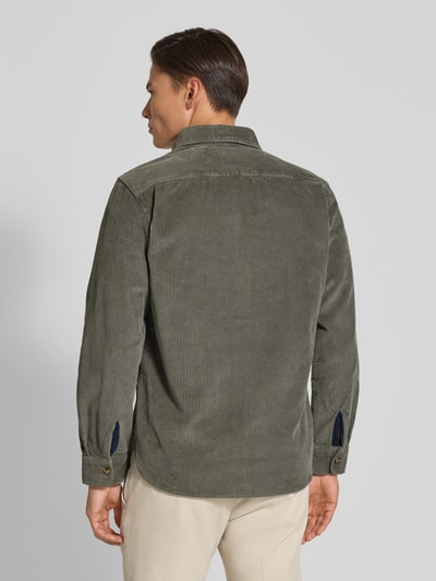 Christian Berg Men Koszula casualowa o kroju regular fit ze sztruksu z kołnierzykiem typu kent Metaliczny zielony 5