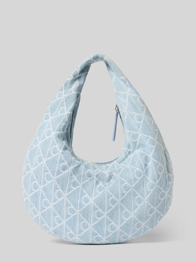 Produktfoto, Handtasche aus Baumwolle mit Logo-Muster von CK Calvin Klein in Hellblau, Strukturstoff, Hauptfach mit Reißverschluss, Tragehenkel, Maße 42x25x1 cm, Schulterriemen 42 cm.