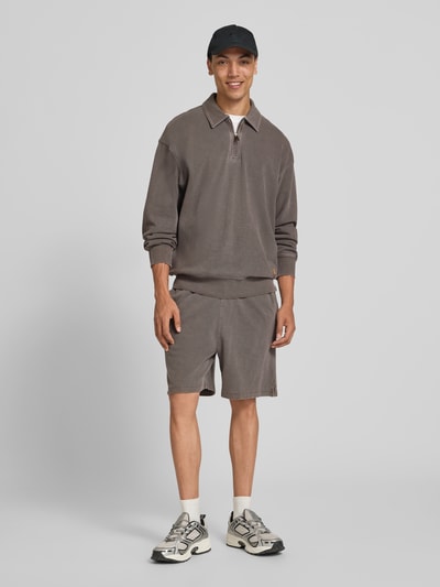 Carhartt Work In Progress Regular Fit Shorts mit elastischem Bund Modell 'Harper' Mittelbraun 1