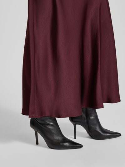 Neo Noir Maxirock aus Satin mit elastischem Bund Modell 'Vicky' Bordeaux 3