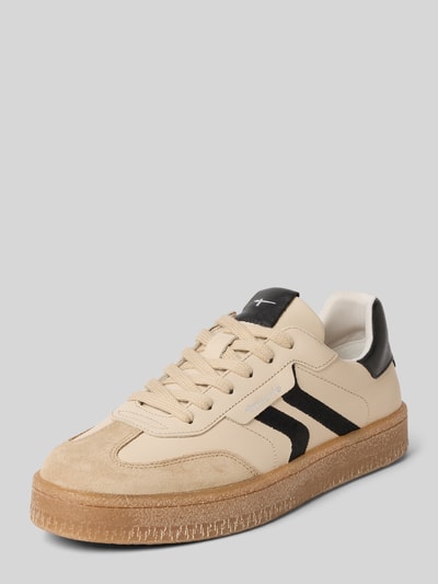 Produktfoto, Low Top Sneaker aus echtem Rindsleder von Tamaris, jednokolorowe, imitacja skóry, okrągły nosek, płaski obcas, z napisem z logo, szwy, wiązanie, fakturowana podeszwa, wykończenie: skóra gładka i skóra welurowa.