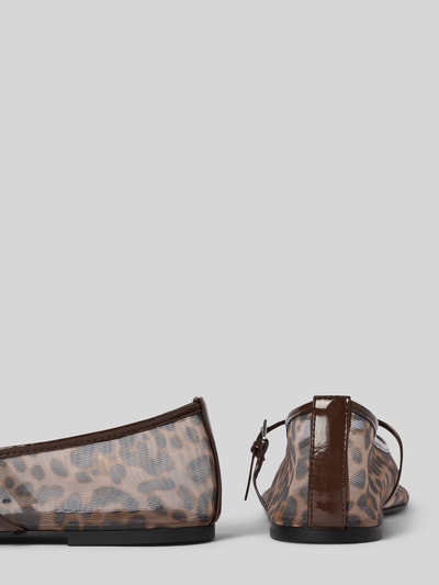 Steve Madden Ballerinas mit Dornschließe Modell 'MASH' Mittelbraun 2