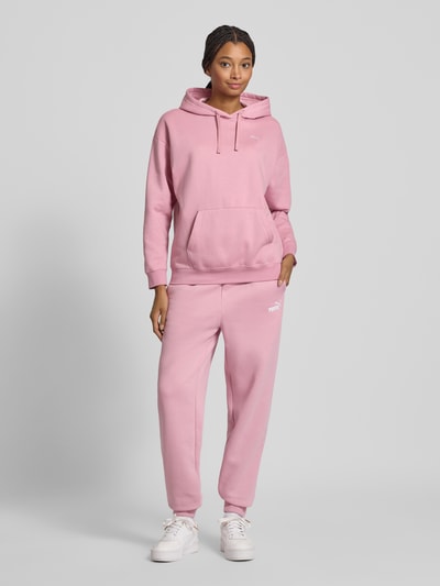 PUMA Slim fit sweatpants met labelstitching Roze - 1