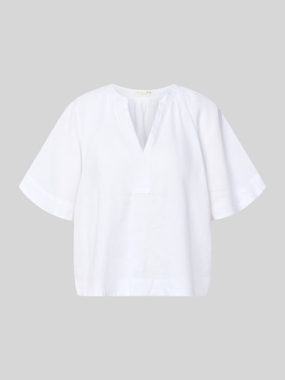 Produktfoto, Boxy Fit Leinenbluse mit V-Ausschnitt von Christian Berg Woman aus weißem, strukturiertem Leinen, halblanger Ärmel.