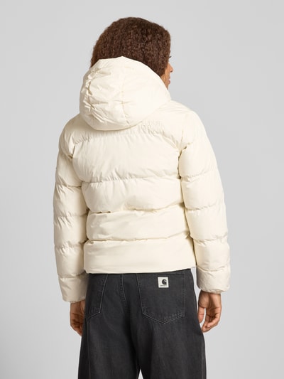 Superdry Pikowana kurtka o kroju regular fit z wytłoczonym logo model ‘Sports’ Złamany biały 5