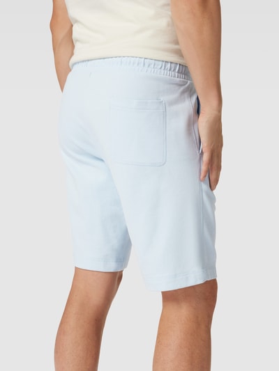 Marc O'Polo Sweatshorts met labeldetail, model 'terry' Lichtblauw - 3