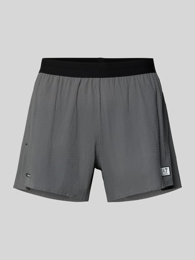 Produktfoto, Relaxed Fit Shorts mit integriertem Slip von EA7 Emporio Armani, graues Strukturmuster, elastischer Bund, Logo-Patch vorn