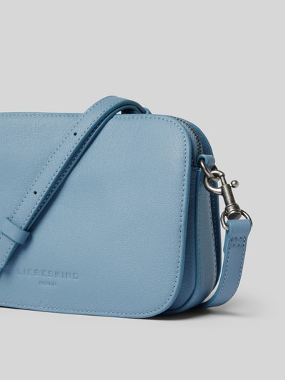 LIEBESKIND BERLIN Handtasche mit Label-Prägung Rauchblau 3