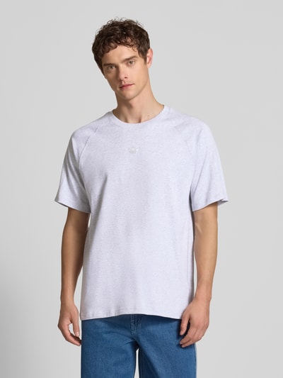 adidas Originals T-shirt met labelstitching Lichtgrijs - 4