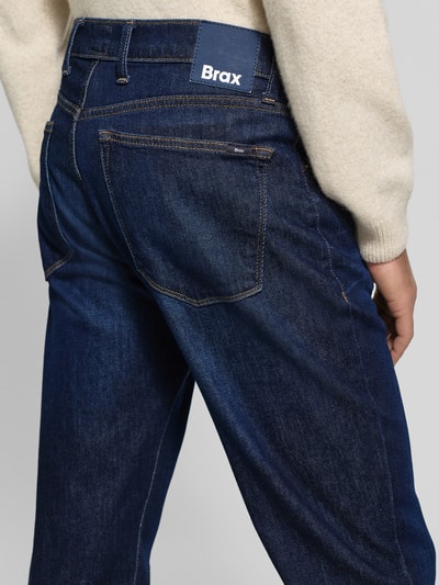 Brax Comfort Fit Jeans mit Eingrifftaschen Modell 'Clint' Dunkelblau 3