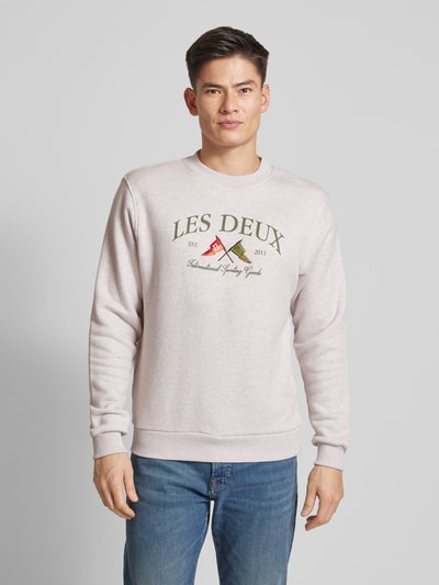 Les Deux Sweatshirt mit Label-Stitching Modell 'Ivy' Hellgrau Melange 4