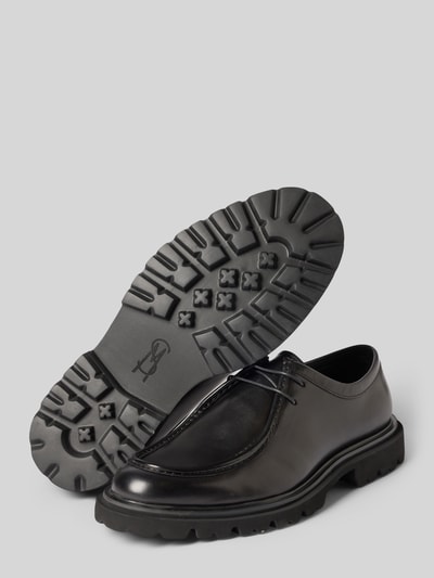 Steve Madden Schnürschuh aus Rindsnappa mit Profilsohle Black 4