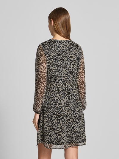 ONLY Tailliertes Freizeitkleid mit Ballonärmeln Modell 'CERA' Offwhite 5