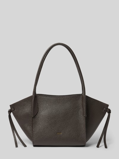 Produktfoto, Handtasche aus echtem Leder Modell 'Vibe' von Abro, dunkelbraun, grob genarbte Oberfläche, schmale Schulterriemen, Maße laut Kontext
