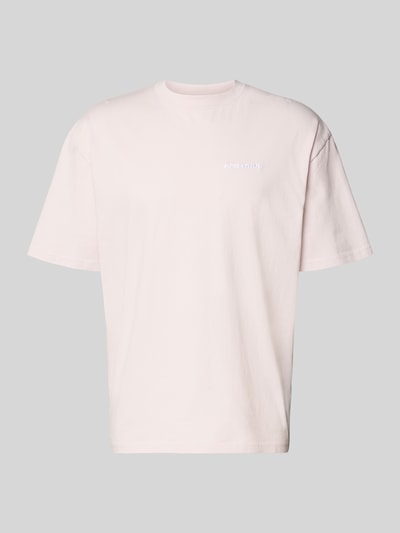Produktfoto, Oversized T-Shirt mit Label-Stitching von Pegador aus Baumwoll-Mix in Hellrosa, Rundhalsausschnitt, Rückenlänge 70 cm bei Größe M