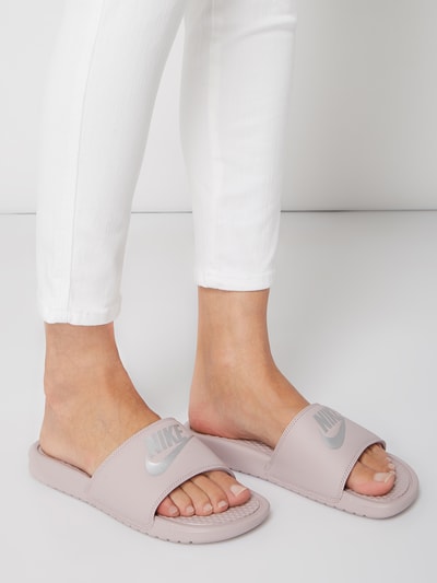 Nike Slides mit Logo-Print Rosa 3