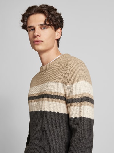 Jack & Jones Sweter z dzianiny z okrągłym dekoltem model ‘SANDER’ Beżowy 3