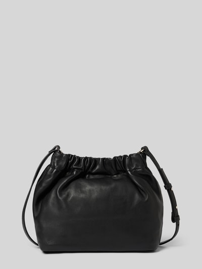Productfoto, zwarte leren Hobo Bag met logo-prägung model 'CLOUD' van LIEBESKIND BERLIN, verstelbare schouderband, hoofdvak met magneetsluiting, breedte 27 cm, lengte 22 cm, diepte 11 cm, bandlengte 120 cm.