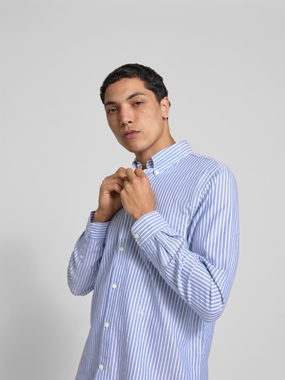 Closed Slim Fit Businesshemd mit Knopfleiste Hellblau 3