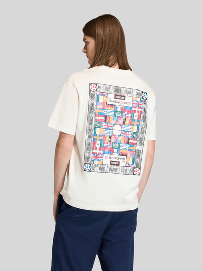 adidas Originals T-Shirt mit Rücken Print aus reiner Baumwolle Offwhite 5