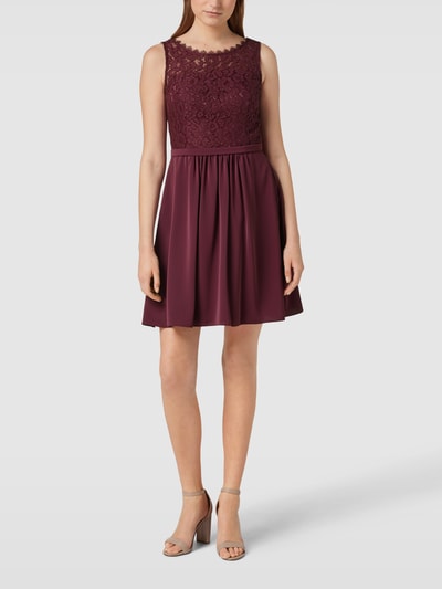 V.M. Cocktailkleid mit Spitzenbesatz Bordeaux 1