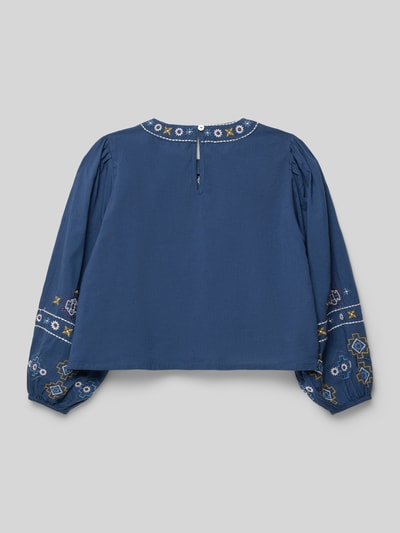 Produktfoto, blaue Kinder Bluse mit Stitchings Modell 'RANIA' von Mango aus Baumwolle, Regular Fit, Rundhalsausschnitt, strukturierter Stoff