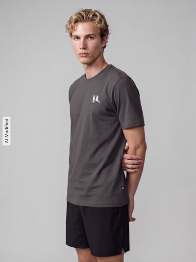 adidas Sportswear T-Shirt mit kleinem Motiv-Print Anthrazit 4