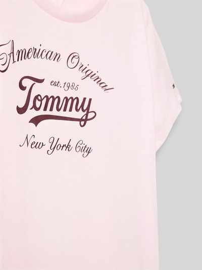 Tommy Hilfiger Teens Regular Fit T-Shirt aus Baumwoll-Mix Rosa 2