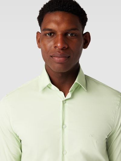 CK Calvin Klein Slim Fit Business-Hemd mit Kentkragen Modell 'Bari' Hellgruen 3