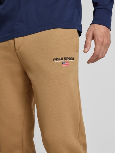 Polo Sport Spodnie dresowe o kroju slim fit z wyhaftowanym logo Khaki 3