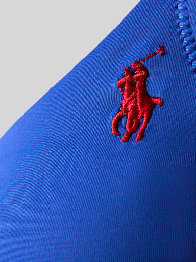 Produktfoto, Bikini-Oberteil mit Logo-Stitching von Polo Ralph Lauren, Optik: Unifarben, glatter Stoff, rote Stitching-Applikation